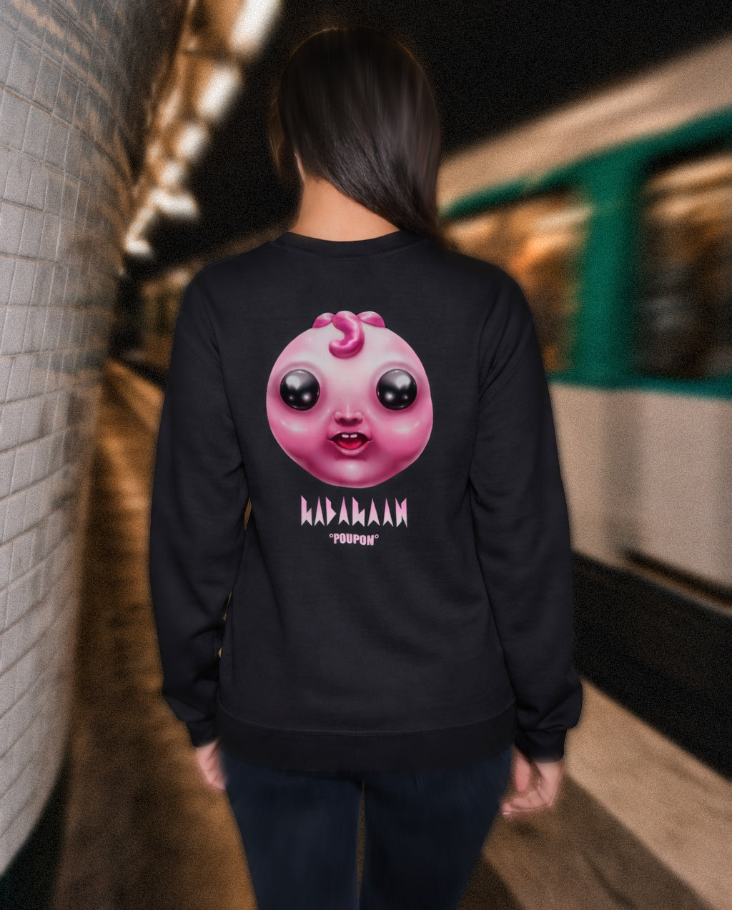 sweatshirt noir imprime poupon rose dos